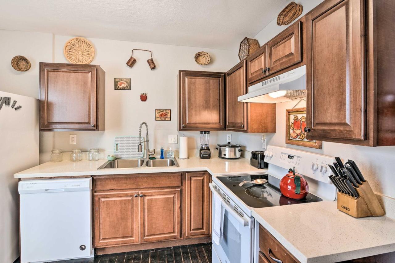 Cozy Galveston Apartment - Walk To Beach And Dining Exteriör bild
