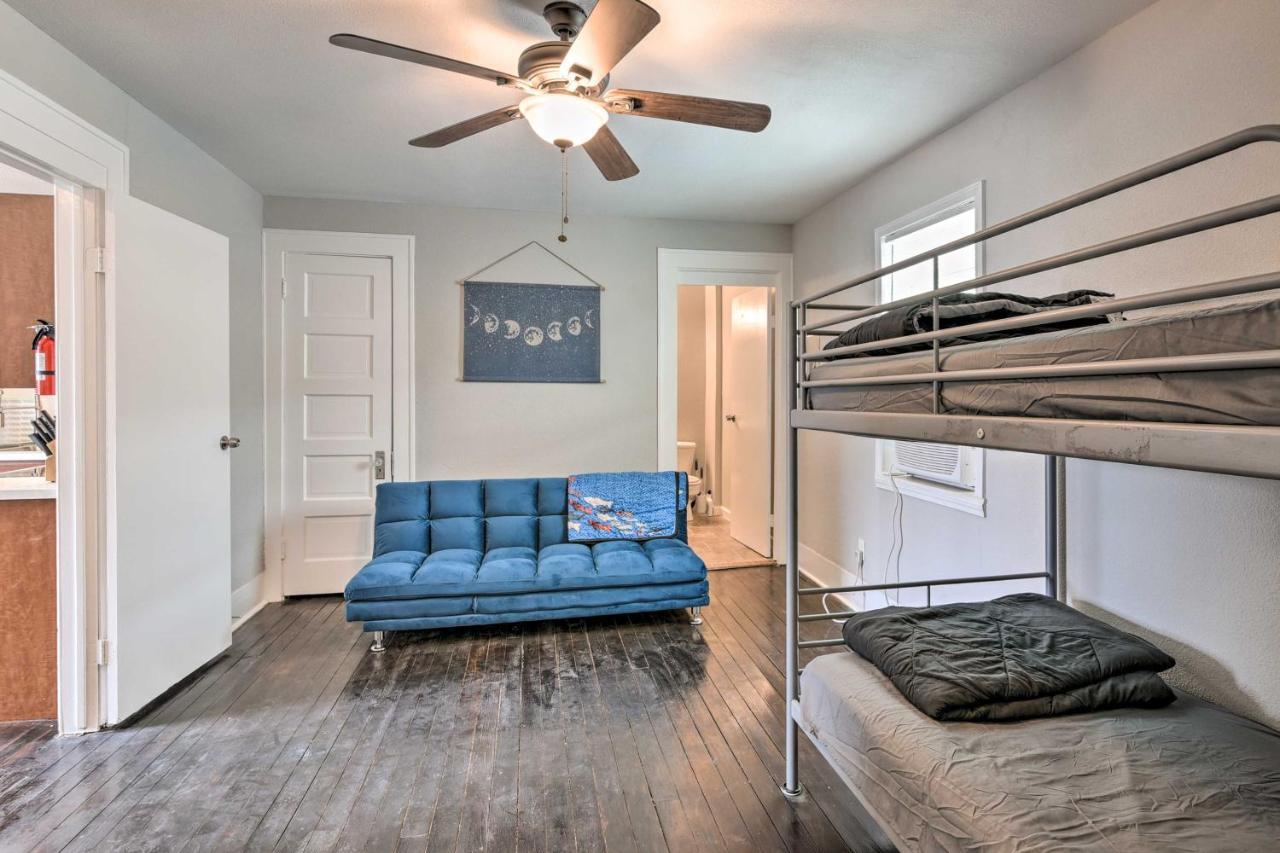Cozy Galveston Apartment - Walk To Beach And Dining Exteriör bild
