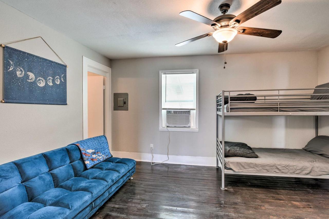 Cozy Galveston Apartment - Walk To Beach And Dining Exteriör bild